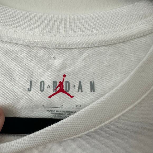 Jordan Flight Men’s White Long Sleeve Crewneck T-Shirt Size Small NWT - Picture 5 of 5